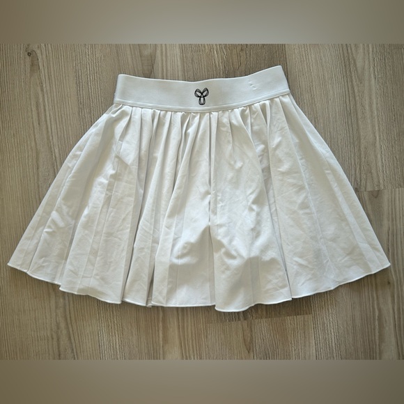 TnaMOVE™ Tennis Mini Skirt - Picture 5 of 9